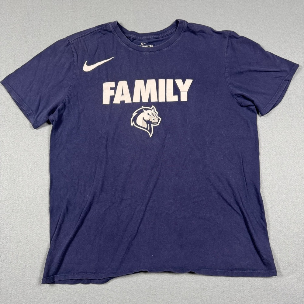 Nike Family Horse Mascot Graphic T-Shirt Mens Large Navy Blue Crewneck Tee
